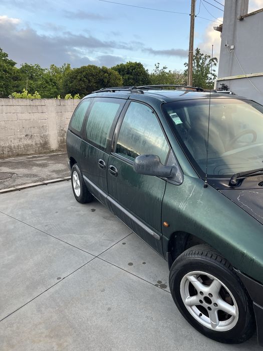 Chrysler Voayger SE 2.5 td