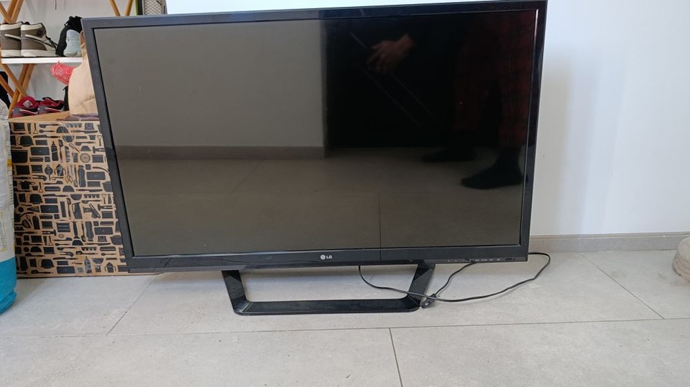 TELEVISÃO LG - LED 100% funcional