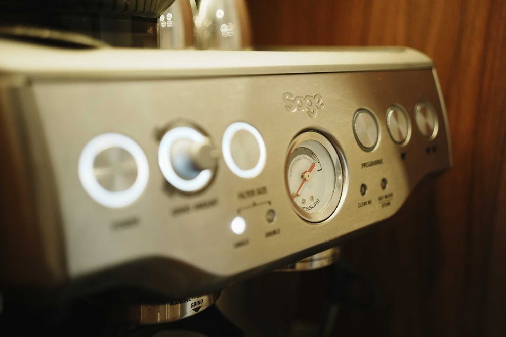 Máquina de Café Sage Barista Express
