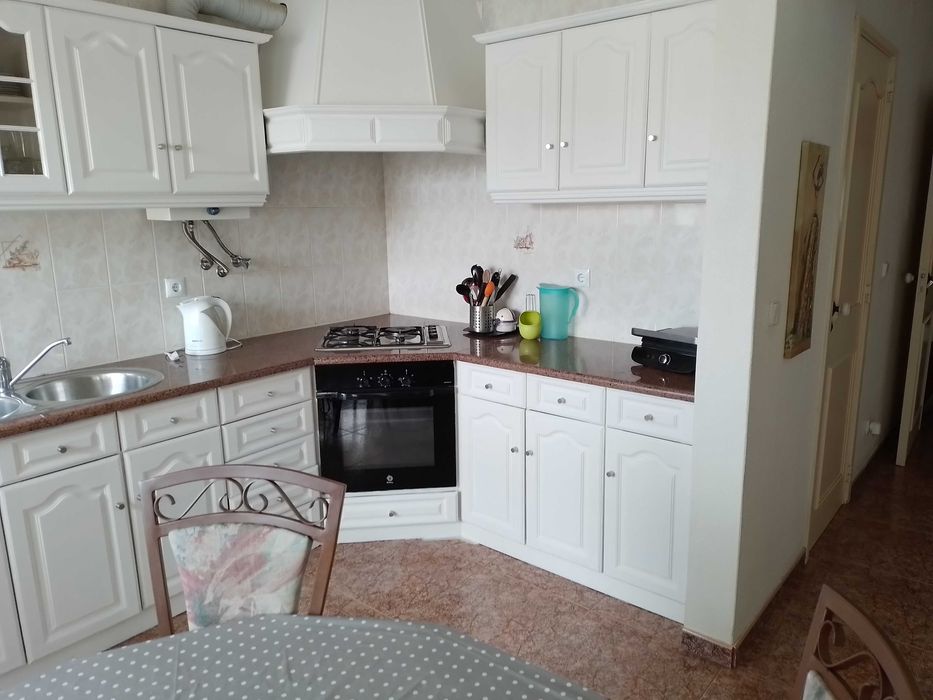 Quarto para arrendamento mensal