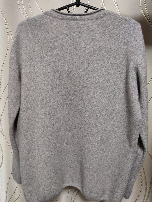 Светр    жіночий