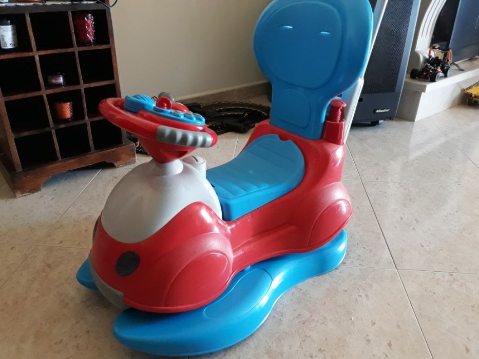Carrinho / baloiço