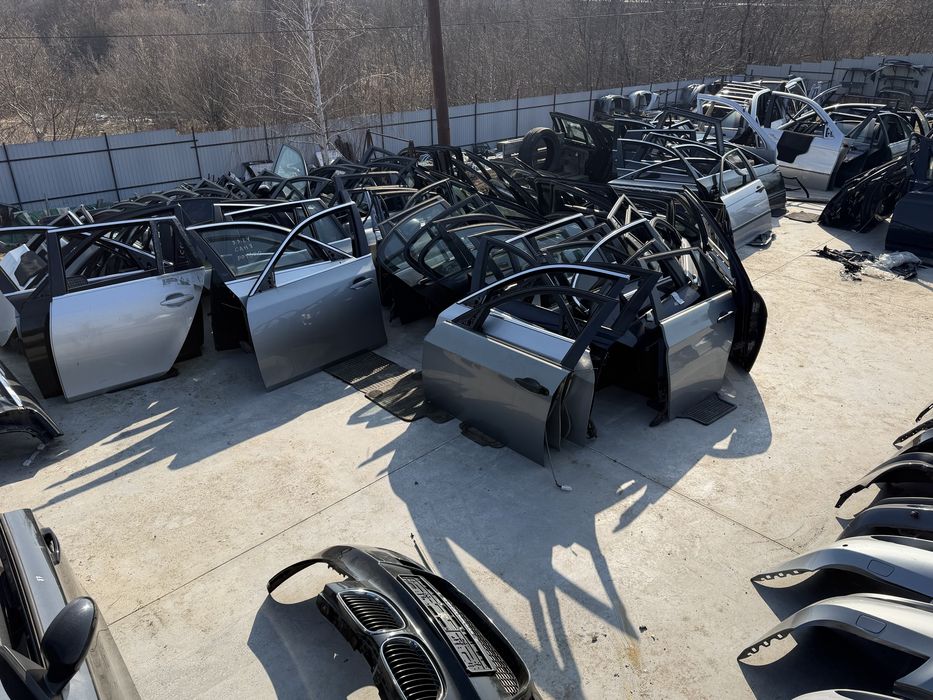 Розборка Авторозборка BMW E39 E46 E53 E60 E61 E65 E66 E70 Е83 Е87 Е90 Е91 F10 Двигуни АКПП підвіска Кузовні деталі