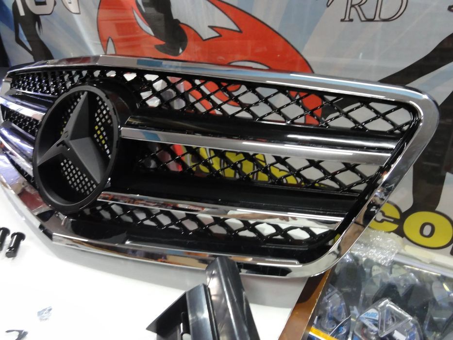 Grelha frontal para Mercedes E-Classe W212 / S212 2009-2013 AMG / E63 look em cromado e preto piano brilhante em plástico ABS