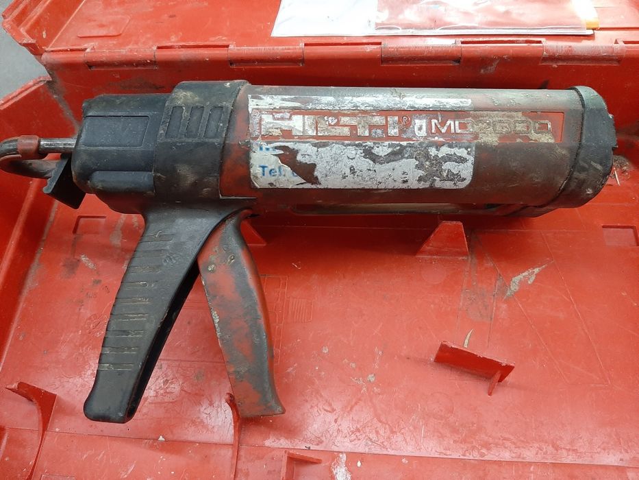 Wyciskacz do kleju żywicy dozownik HILTI MD2000 pistolet