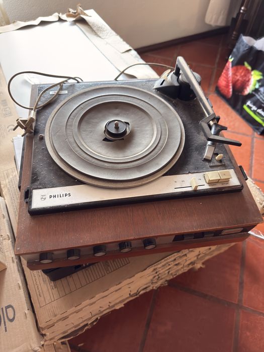Giradiscos Philips Antigo 22 GF245/22