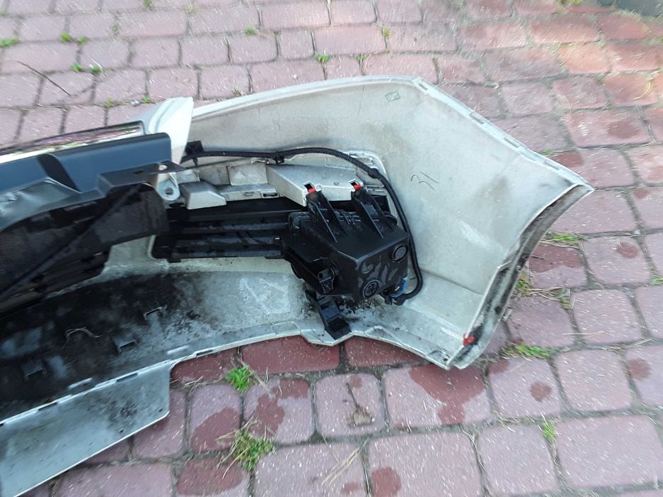 Zderzak przód opel zafira b