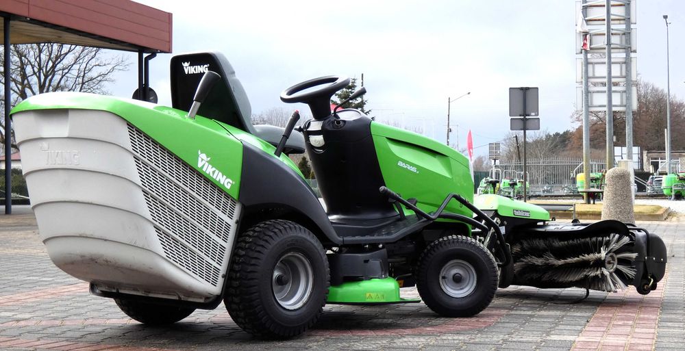 Traktorek kosiarka Viking T5 MT5097.0 B&S Zamiatarka (260208.6) Baras