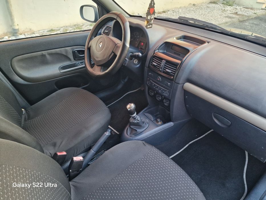 Renault clio ano 2005
