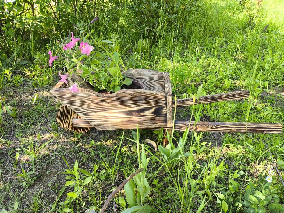 Taczka drewniana ogrodowa