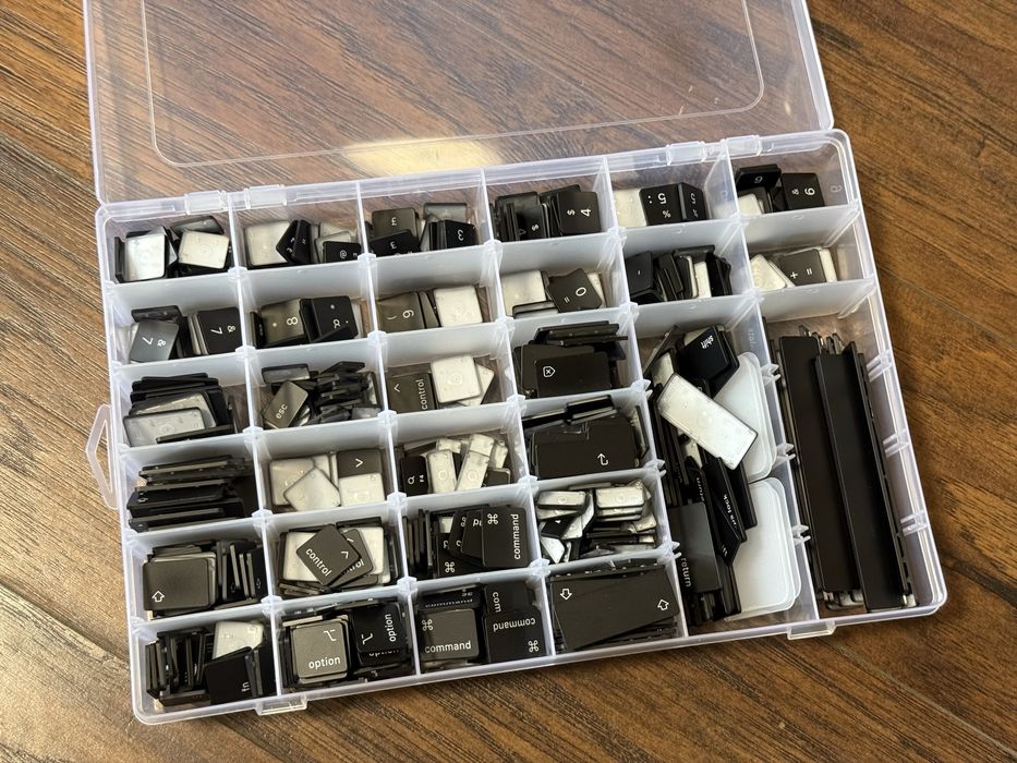 Клавіші / кнопки/ кейкапи macbook air pro m1, m2, m3, m4 2020-2024року