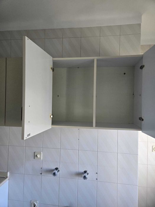 Cozinha usada móveis novelar Damaia