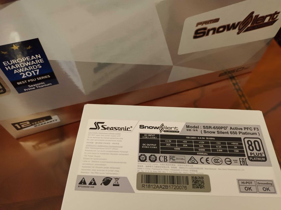 Fonte de Alimentação SEASONIC SNOW SILENT PRIME 650W 80 Plus Platinum