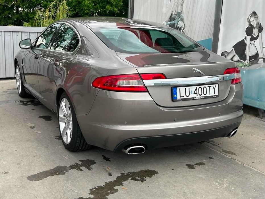 Jaguar XF