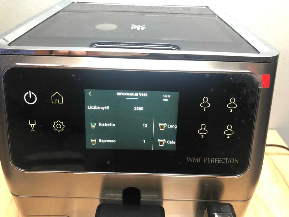 Ekspres do kawy WMF Perfection 660 CP812D