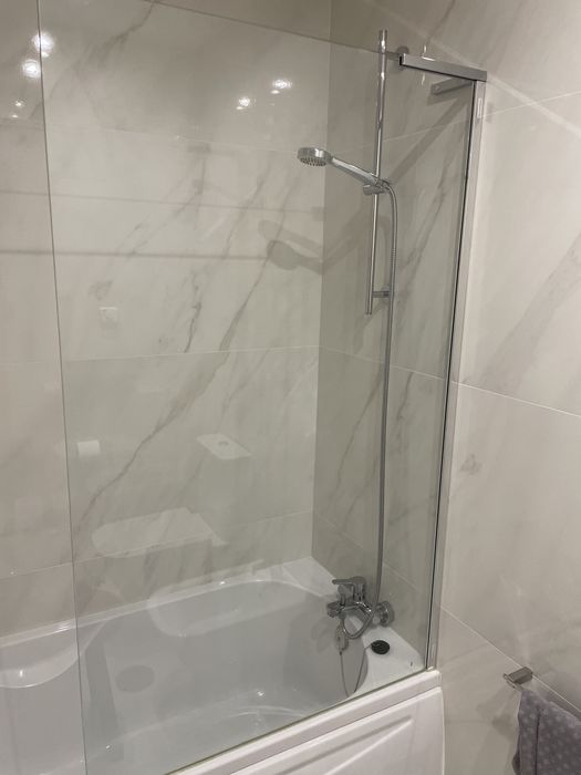 Resguardo em vidro  modelo MODENA da marca IBERMAMPARA