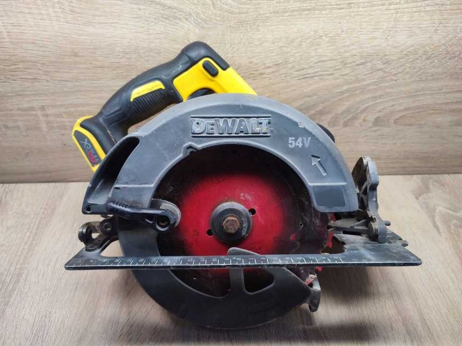 Pilarka tarczowa DeWalt DCS575 BODY