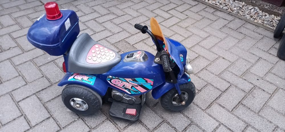 Motorek 6V z baterią
