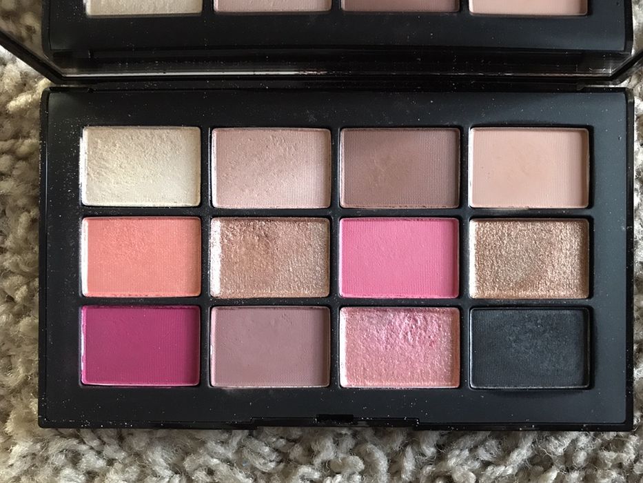 NARS Hyped paleta cieni do powiek cienie bobbi brown