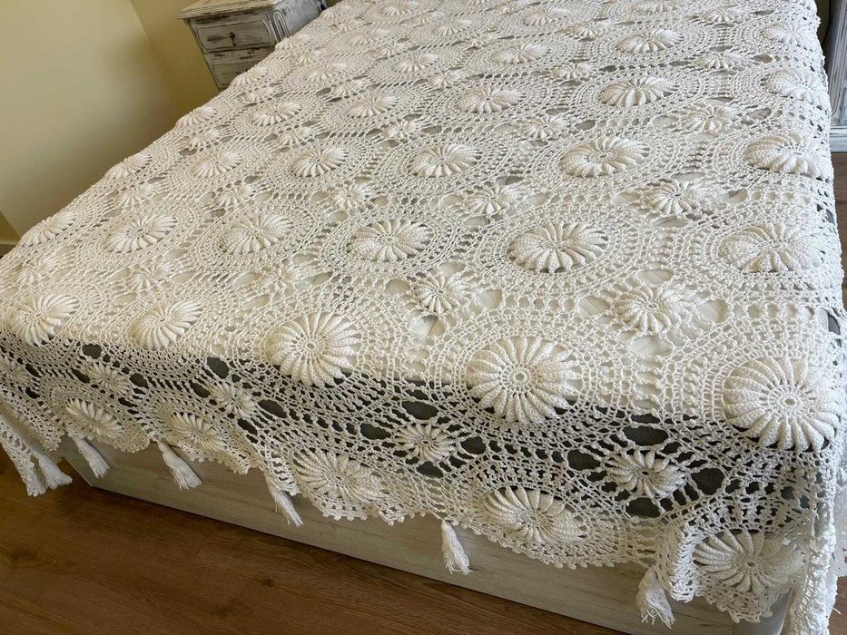 Colcha de Renda 220 x 240 cor branco - novo