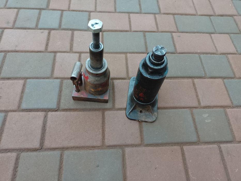 Гідравліка домкрат.