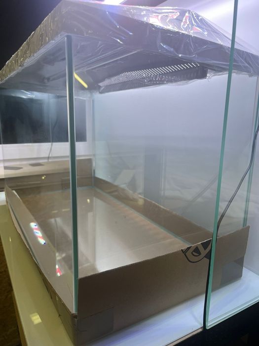 Akwarium  75-35-50 z pokrywą Aquael