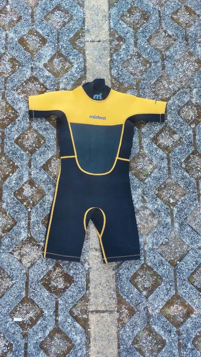 Fatos de surf/bodyboard - Mistral + Billabong