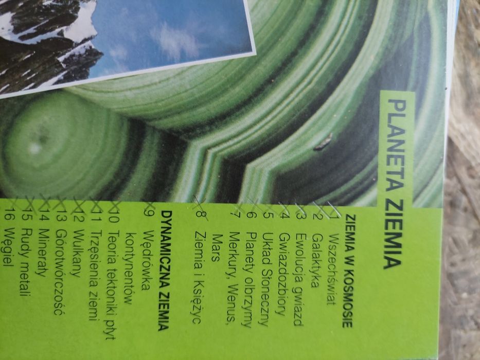 Świat wiedzy- czasopisma dla dzieci i młodzieży, łącznie 5 tomów