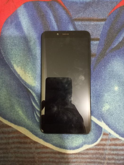 Телефон  Xiaomi Redmi 6