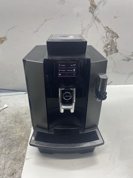 Кавомашина Jura We8