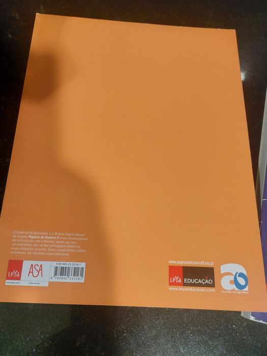 Manual Escolar "Páginas da História" 9 Ano