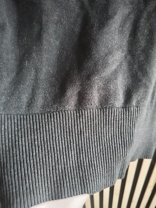 Czarny sweter cubus M
