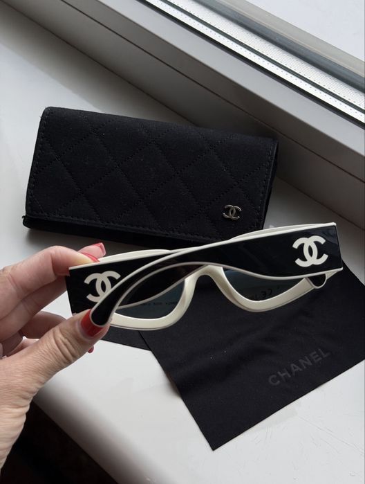 Очки солнцезащитные Chanel