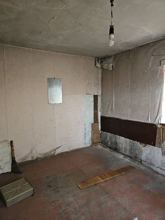 Продам пол-дома,в с. Борки, за Мерефой, статус квартиры