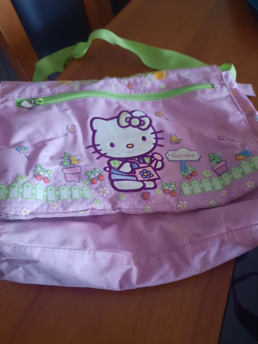 Sacos com alsa (mala) Hello Kitty