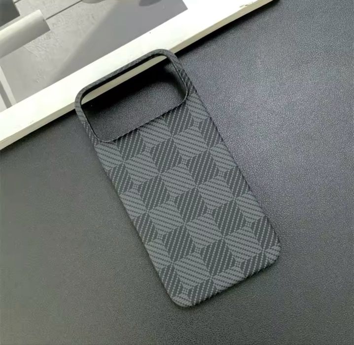 Чохли на IPhone 12,15,17 Про Макс