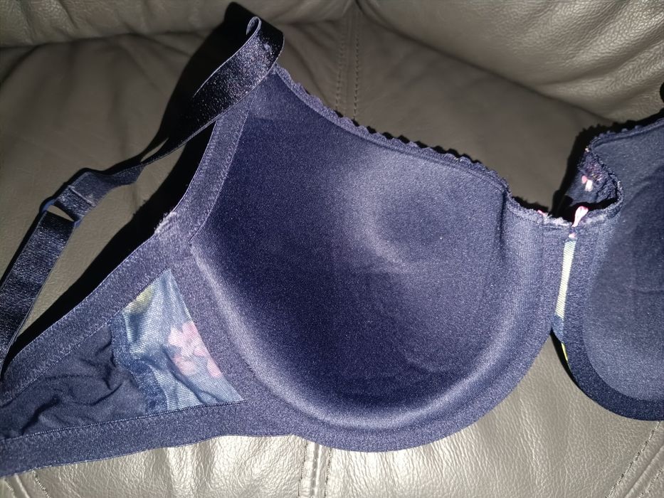 Biustonosz St. Bernard 80 D