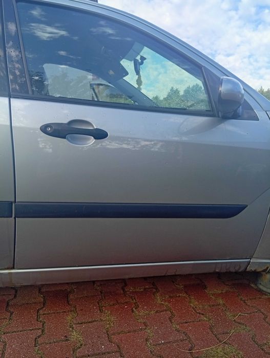 Drzwi prawe lewe przód tył Ford Focus MK1