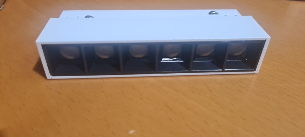 Lâmpada carril magnético