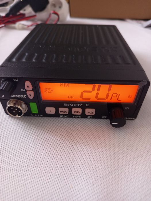 Sprzedam President Barry 2 12/24 VOX plus antena magnesowa
