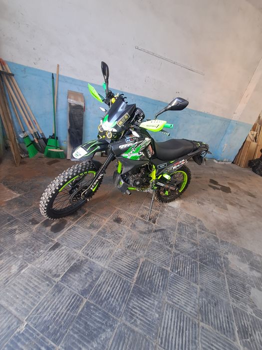 Ендуро Шинерай 250