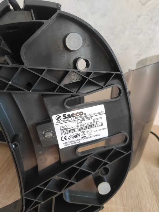 Кавоварка Saeco Nina Plus  кавомашина Італія