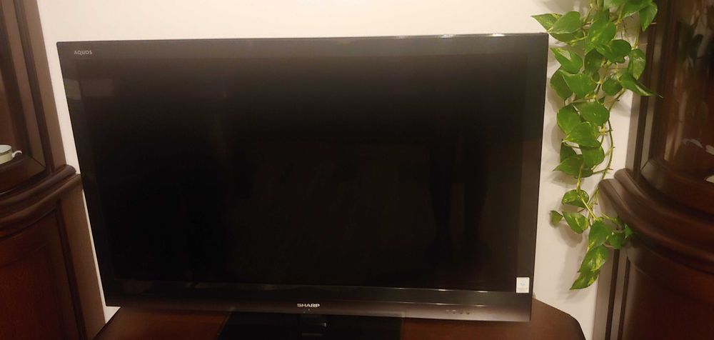 SHARP 40 Cali Full HD LCD Colouer model LC-40LU700E