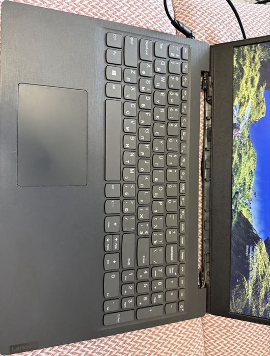 Продаю Ноутбук Lenovo V15-ADA