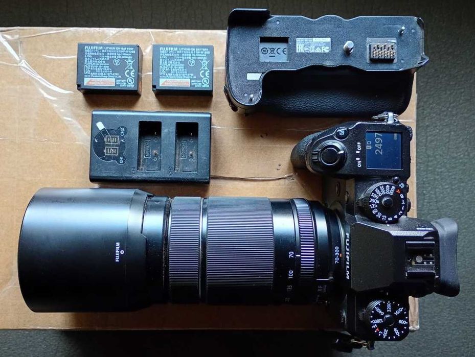 Fujfilm X-H1 з об'єктивом Fujifilm XF 70-300mm f/4-5,6 R LM OIS WR