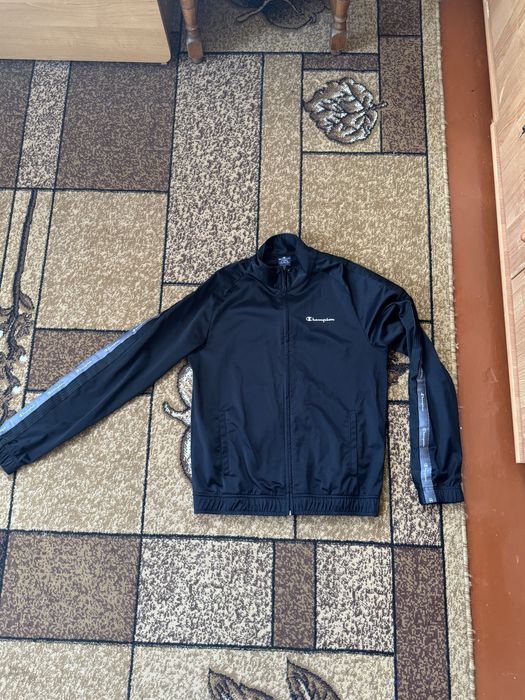 Зіпка Champion на лампасах