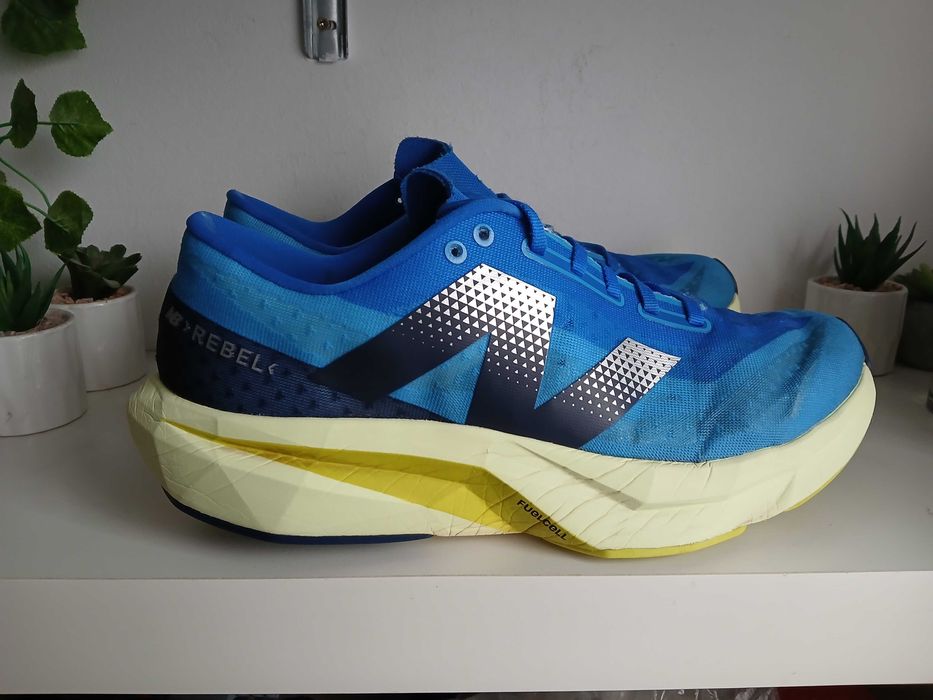 New balance Fuelcell Rebel v4  buty do biegania r. 45,5