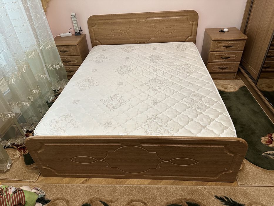 Двоспальне ліжко 180/140
