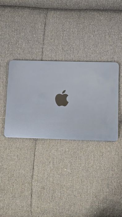 Macbook air M4 16gb 13.6cala