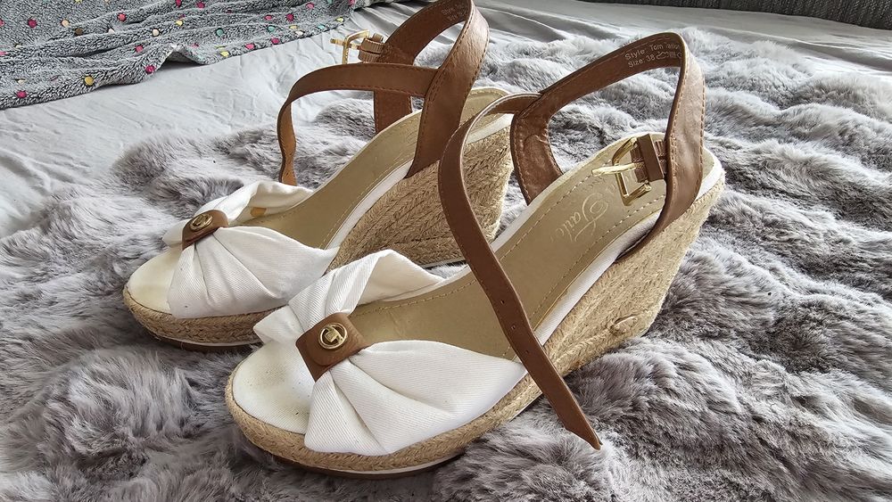 Stylowe Espadryle na Koturnie TOM TAILOR – Idealne na Lato! R. 38